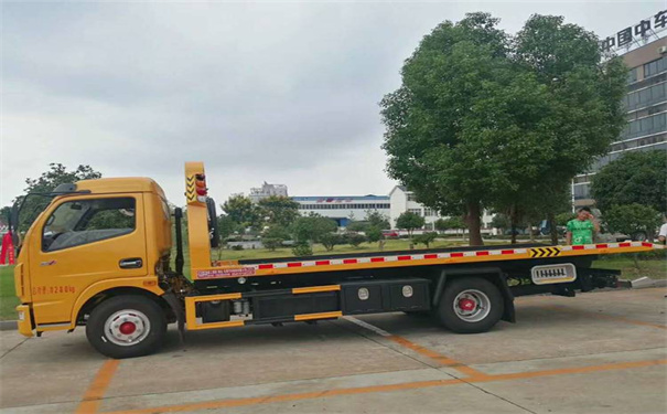 青浦定远24小时拖车救援电话号码，定远道路救援公司怎么收费的